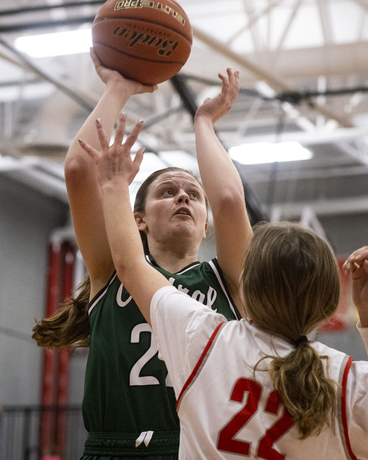 010422-spt-CentralVsLockwoodGirls08msc.jpg